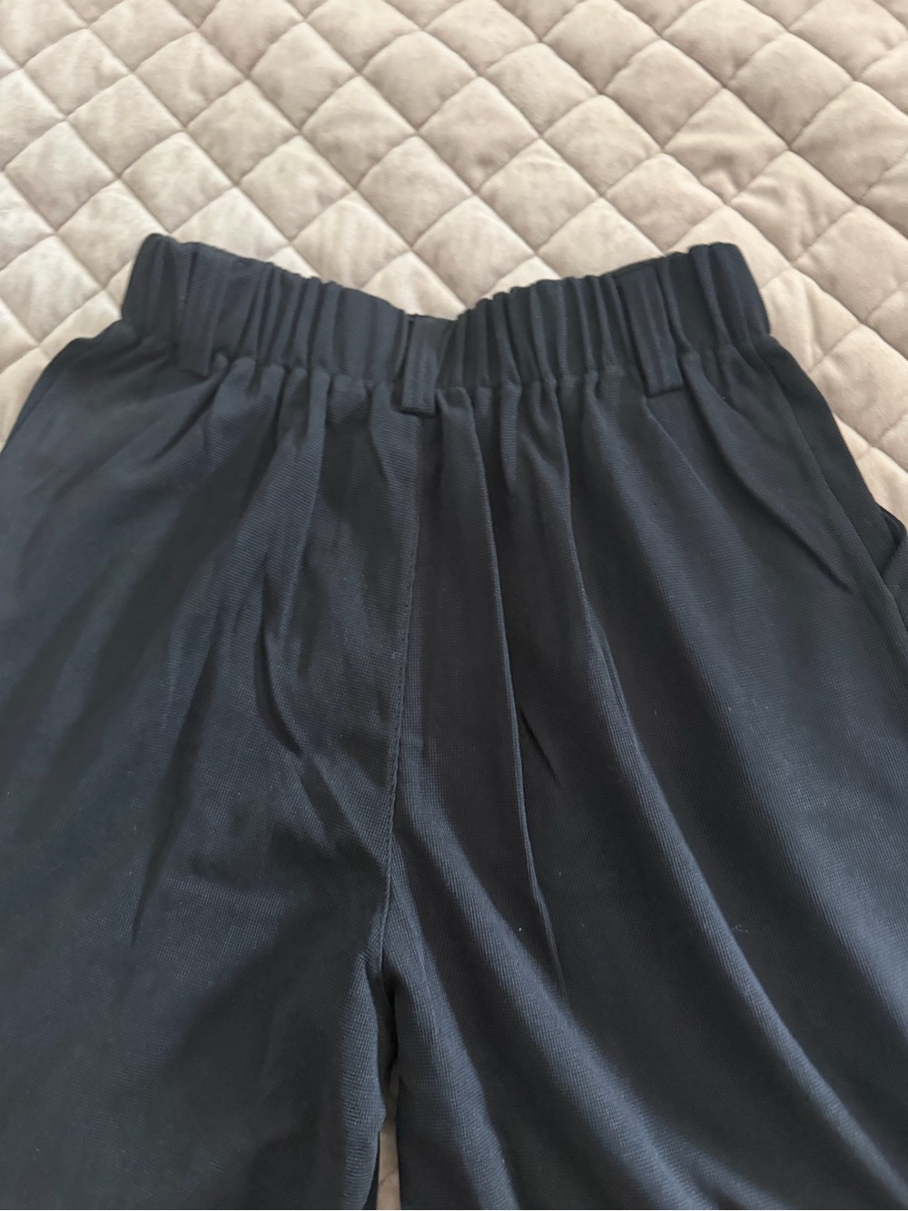 HALARA Women's Black Wide-Leg Trousers - Picture 4 of 5